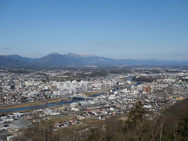 津山市