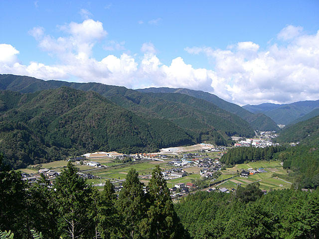 西粟倉村